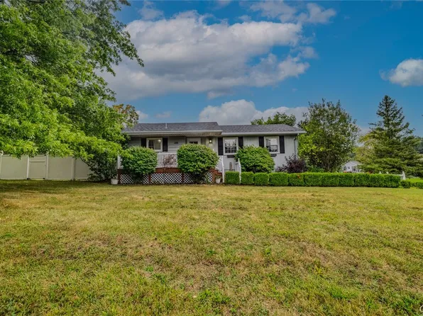 200 Woodgate Rd, Chittenango, NY 13037