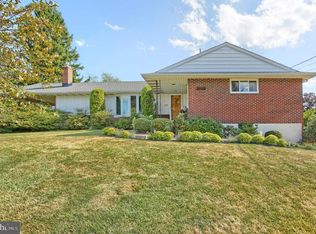 3915 Mountain View Rd, Mechanicsburg, PA 17050