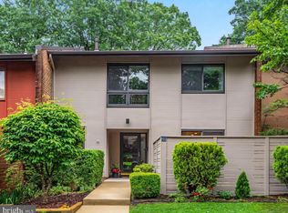 11726 Indian Ridge Rd, Reston, VA 20191