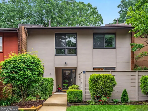 11726 Indian Ridge Rd, Reston, VA 20191