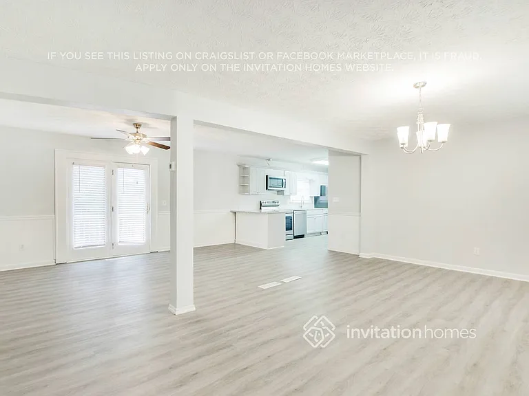 7280 Hollyhock Dr — Photo 3