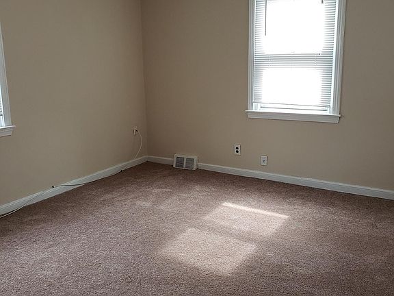 2nd image of 3837 Ann St Floor 2