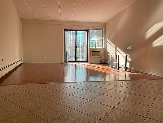 2nd image of 31-20 33rd St #2