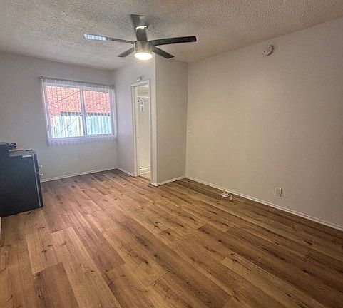2nd image of 2825 S Sepulveda Blvd APT 4B