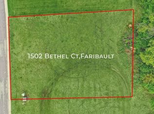 1502 Bethel Ct, Faribault, MN 55021
