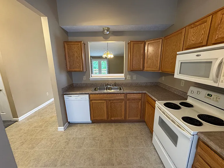 829 Jack Pine Dr — Photo 6