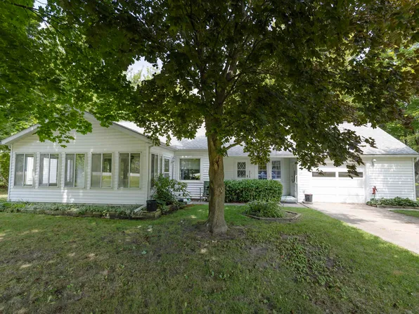 325 E Isabella Rd, Midland, MI 48640
