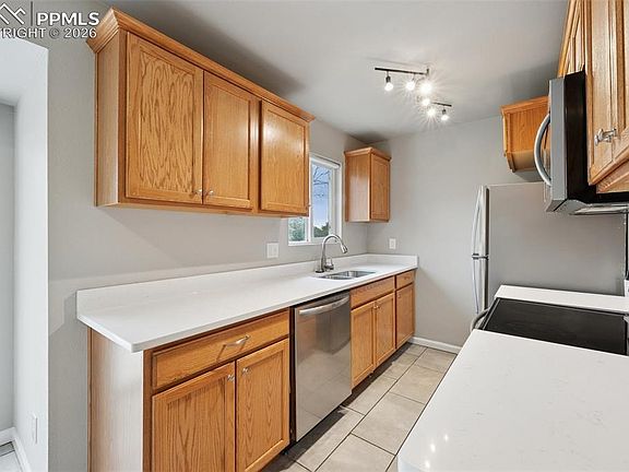 4th image of 5341 Fiesta Ln