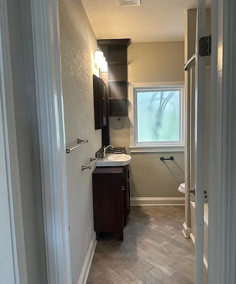 320 S Riverside Dr — Photo 11
