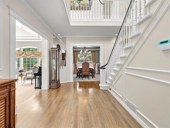 3rd image of 14096 28a Ave