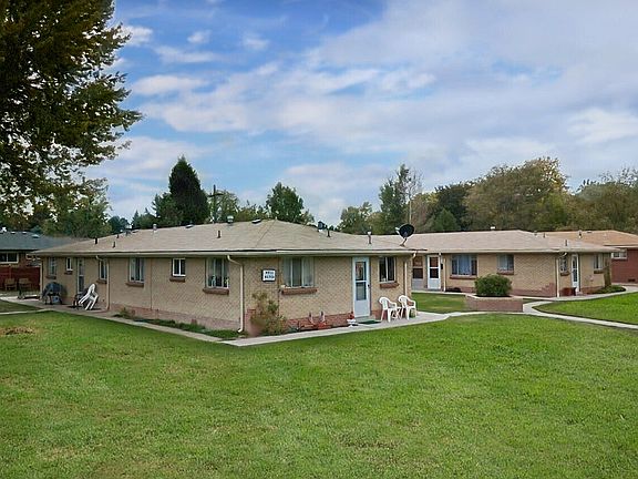 Experience tranquility in this welcoming apartment community.