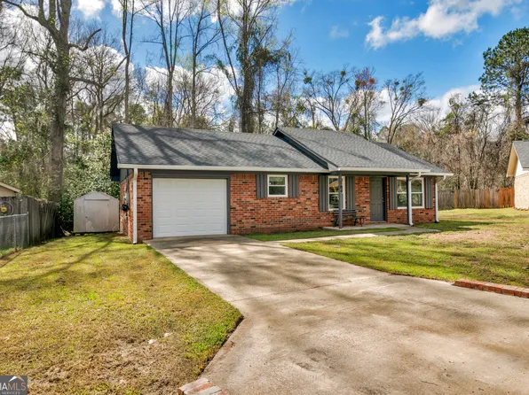 184 Sequoia Cir, Hinesville, GA 31313