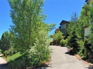 960 Winslow Rd APT B, Edwards, CO 81632