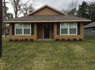 606 Old Angleton Rd, Clute, TX 77531