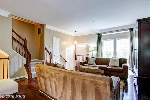 5th image of 13105 Rosebay Dr