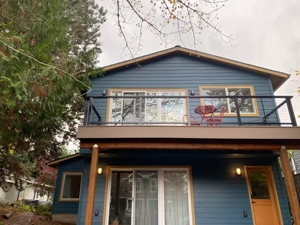 930-932 SE Clatsop St #930, Portland, OR 97202