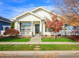 660 Golden Peak Dr, Central Pt, OR 97502