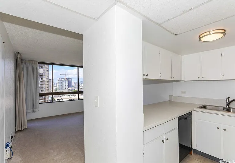 2499 Kapiolani Blvd #1004 — Photo 8