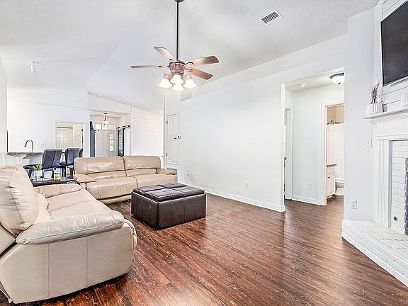 4th image of 6380 Mers Ln