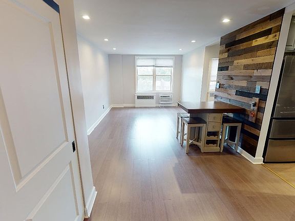 4th image of 66-15 Thornton Pl APT 3E