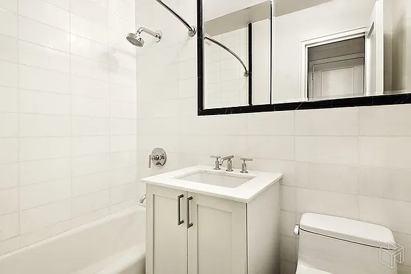 Rented by Halstead Real Estate | media 4