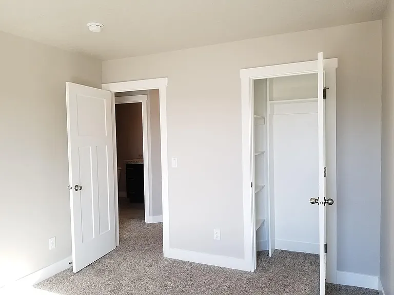 upstairs bedroom 1