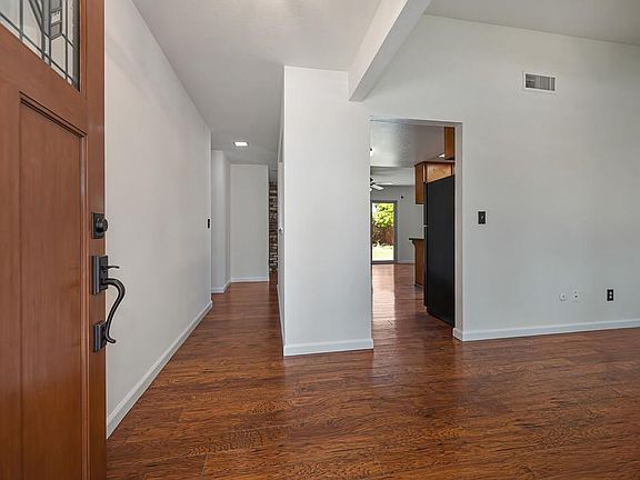 2nd image of 7873 Valley Quail Ct