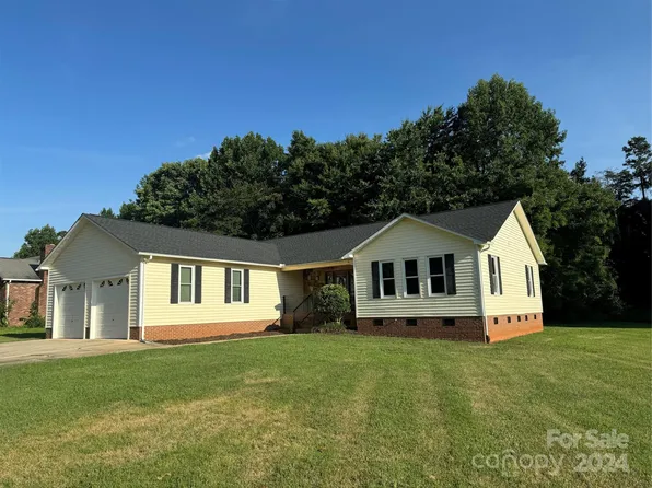 112 Kerns St, Salisbury, NC 28146