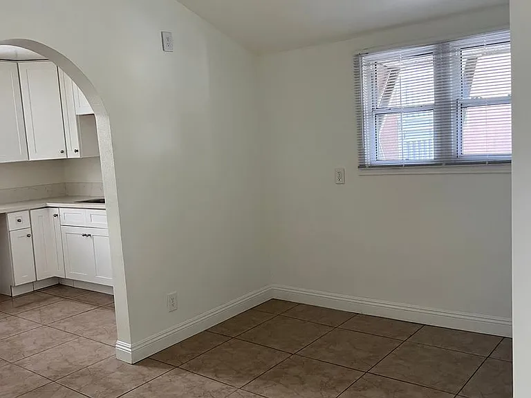 3561 Atlantic St — Photo 4