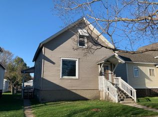 433 Terrace Ave, Marinette, WI 54143