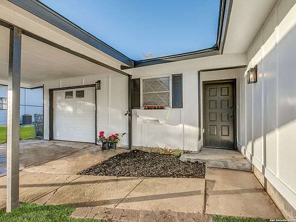 4th image of 7411 SINGING BROOK DR