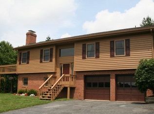 123 Slopes Ct, Boone, NC 28607