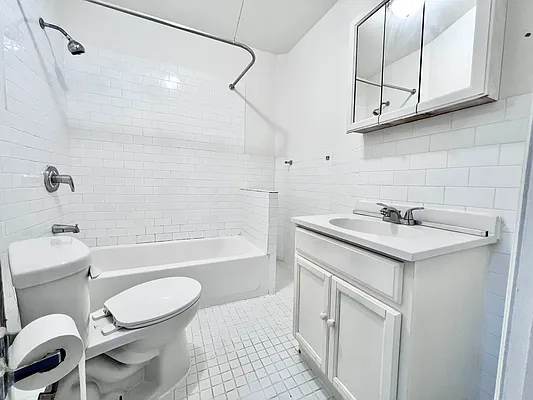 Rented by Coda Real Estate NYC | media 16