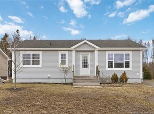 58 Wilfred St, Dieppe, NB E1A 0E4