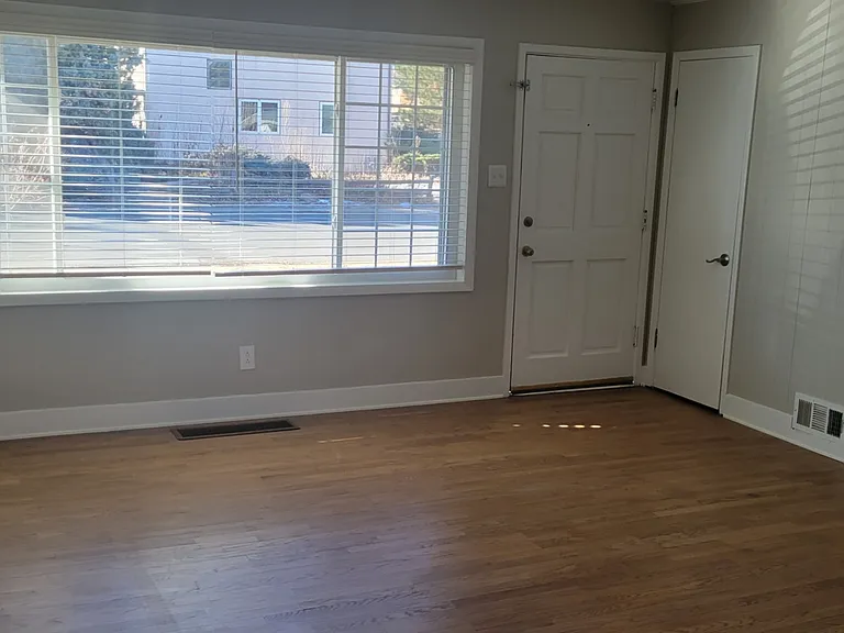 5675 E Minnesota Dr — Photo 6