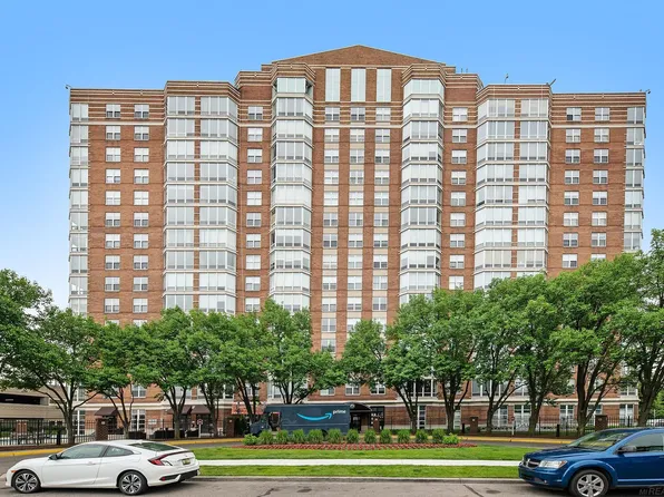 250 E Harbortown Dr APT 608, Detroit, MI 48207