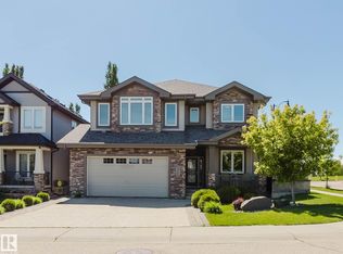 4377 McClung Cres NW, Edmonton, AB T6R 0M8