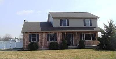 1st image of 174 Newport Ave