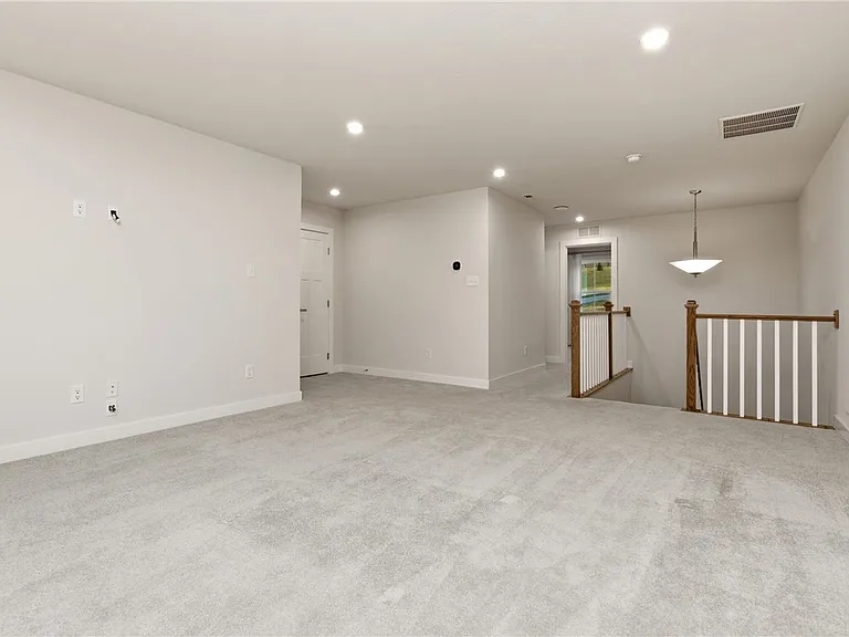 117 Black Oak Ln — Photo 32