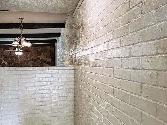 4th image of 209 David Ave