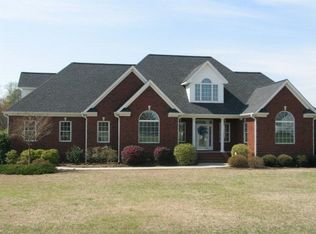 102 Pear Tree Ln, Pikeville, NC 27863