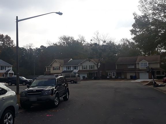 5th image of 907 Wildwood Square Ct