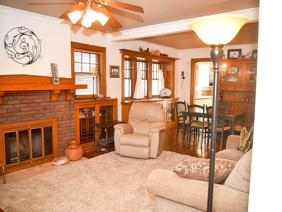 4th image of 720 W Eleanor Pl