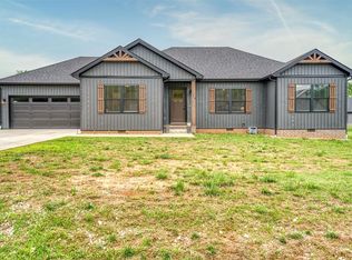 109 Rittenberry Dr, Auburn, KY 42206