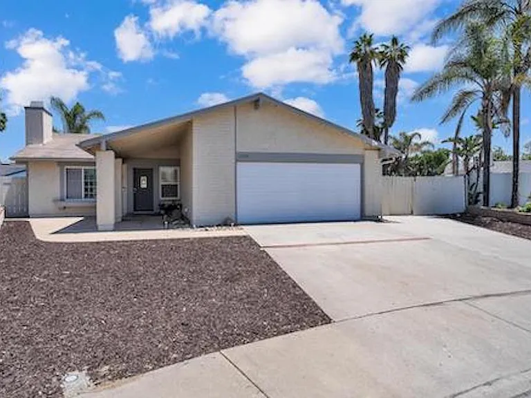 3784 Nectarine Cir #6 — Photo 6