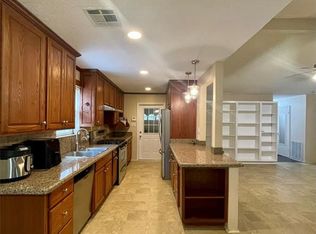 10610 Dunlap St, Houston, TX 77096