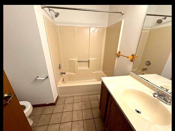 4th image of 5893 Mabbott Dr
