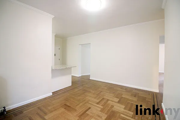 Rented by Link NY Realty | media 16