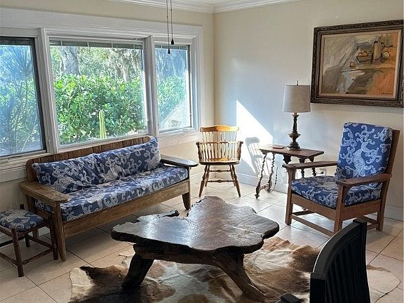 5th image of 2810 Lakeview Dr