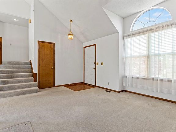 4th image of 6211 W 158th Pl